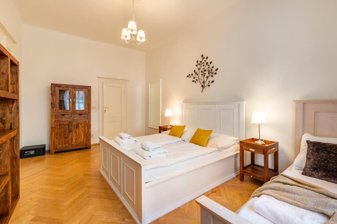 Templova - Old Town Apartments Praha Bagian luar foto