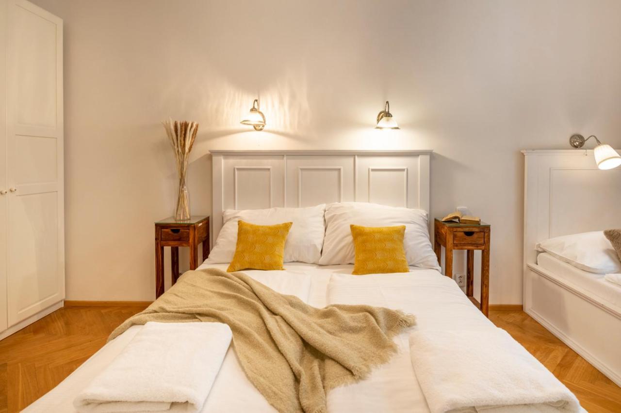 Templova - Old Town Apartments Praha Bagian luar foto