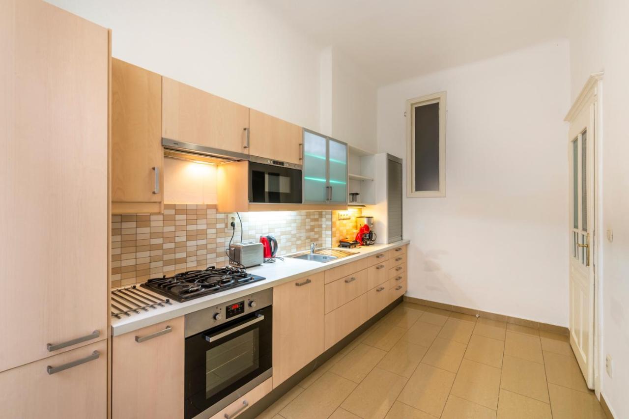 Templova - Old Town Apartments Praha Bagian luar foto
