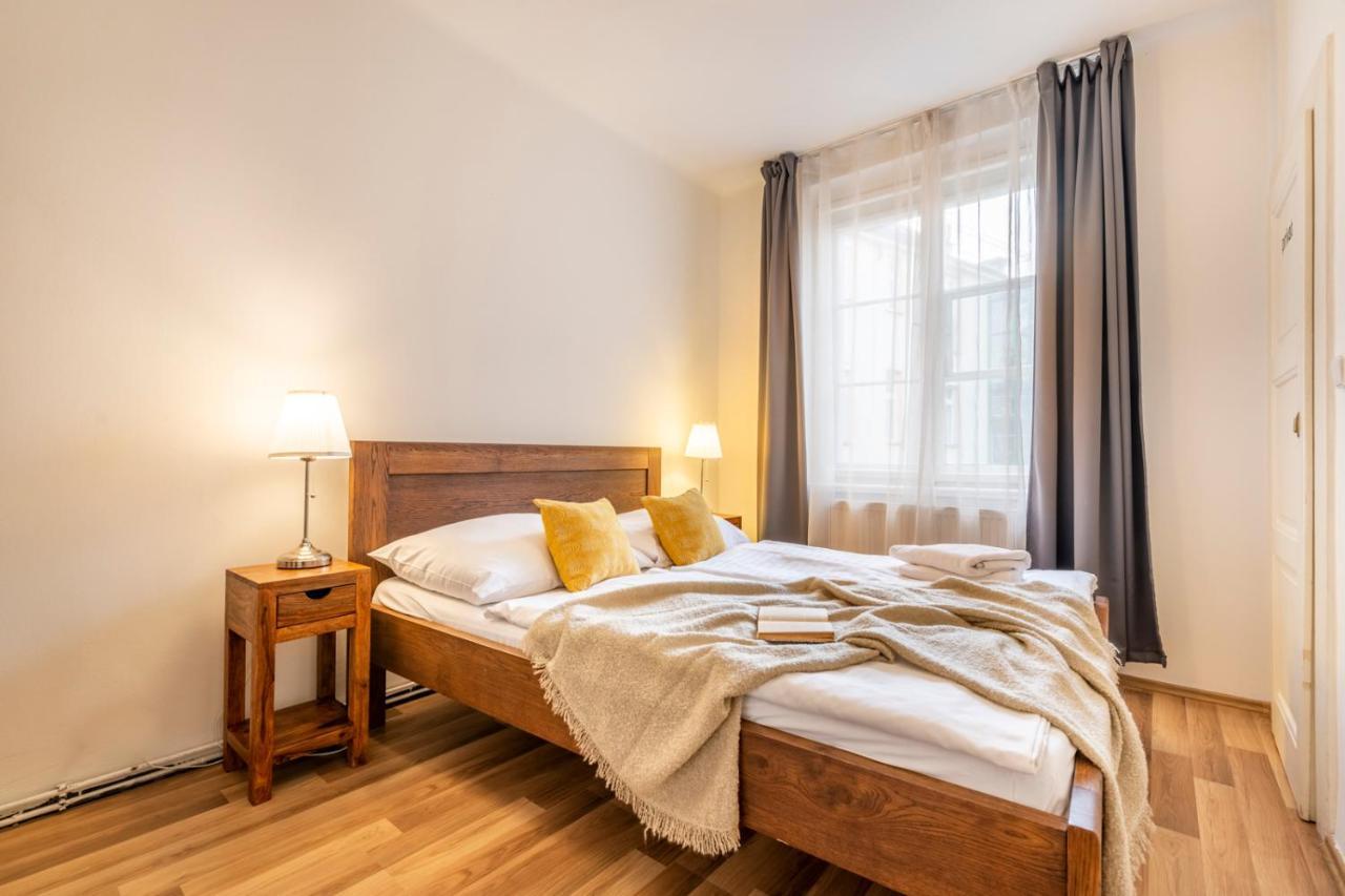 Templova - Old Town Apartments Praha Bagian luar foto