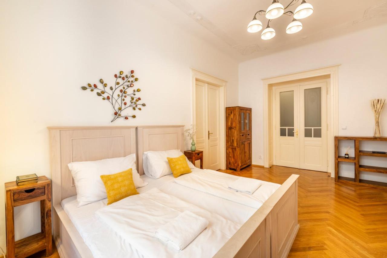 Templova - Old Town Apartments Praha Bagian luar foto