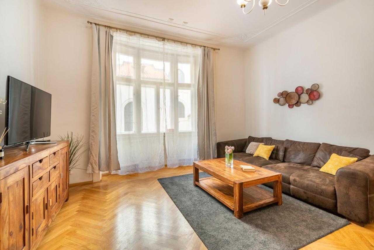 Templova - Old Town Apartments Praha Bagian luar foto