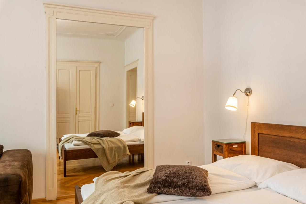 Templova - Old Town Apartments Praha Bagian luar foto