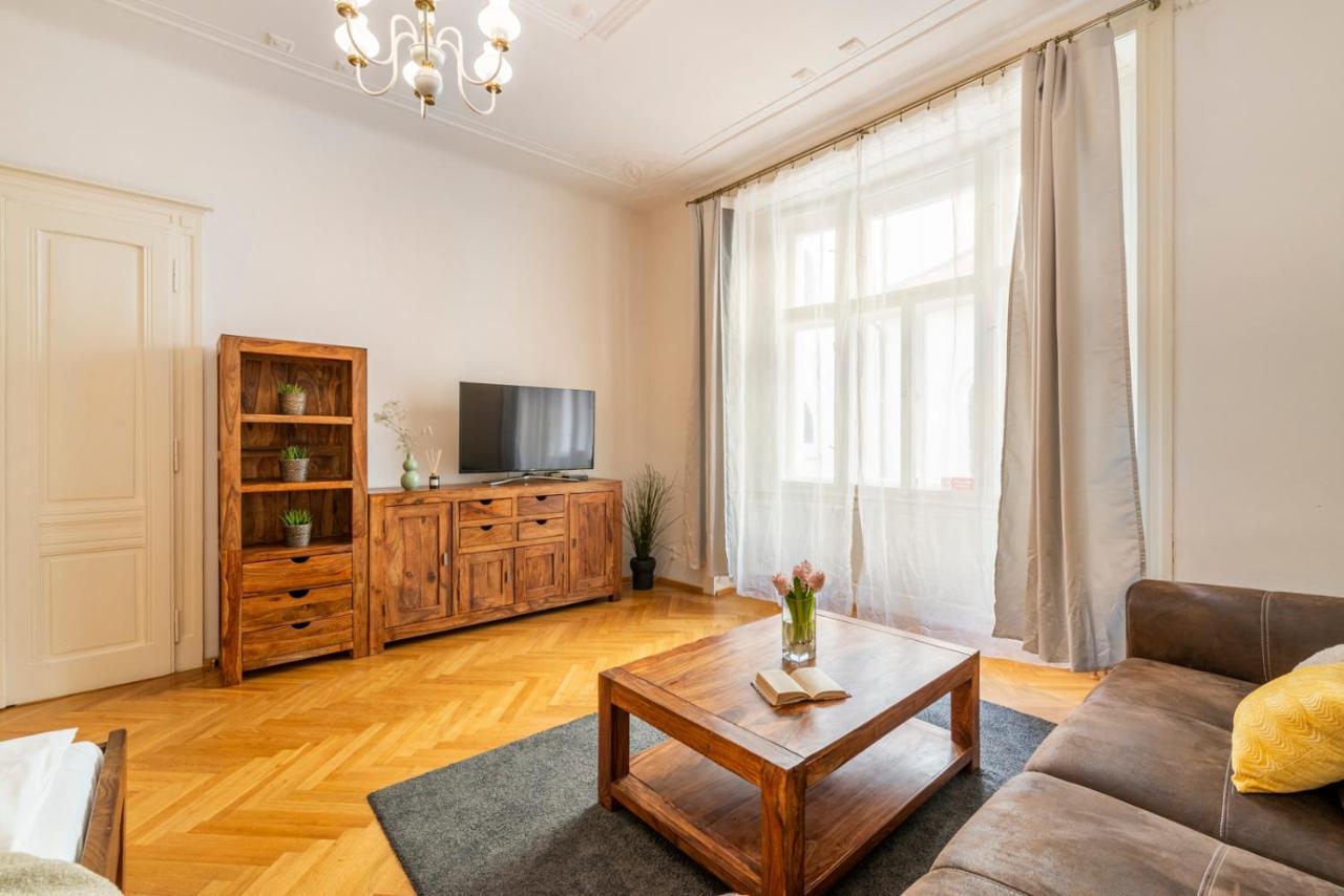 Templova - Old Town Apartments Praha Bagian luar foto