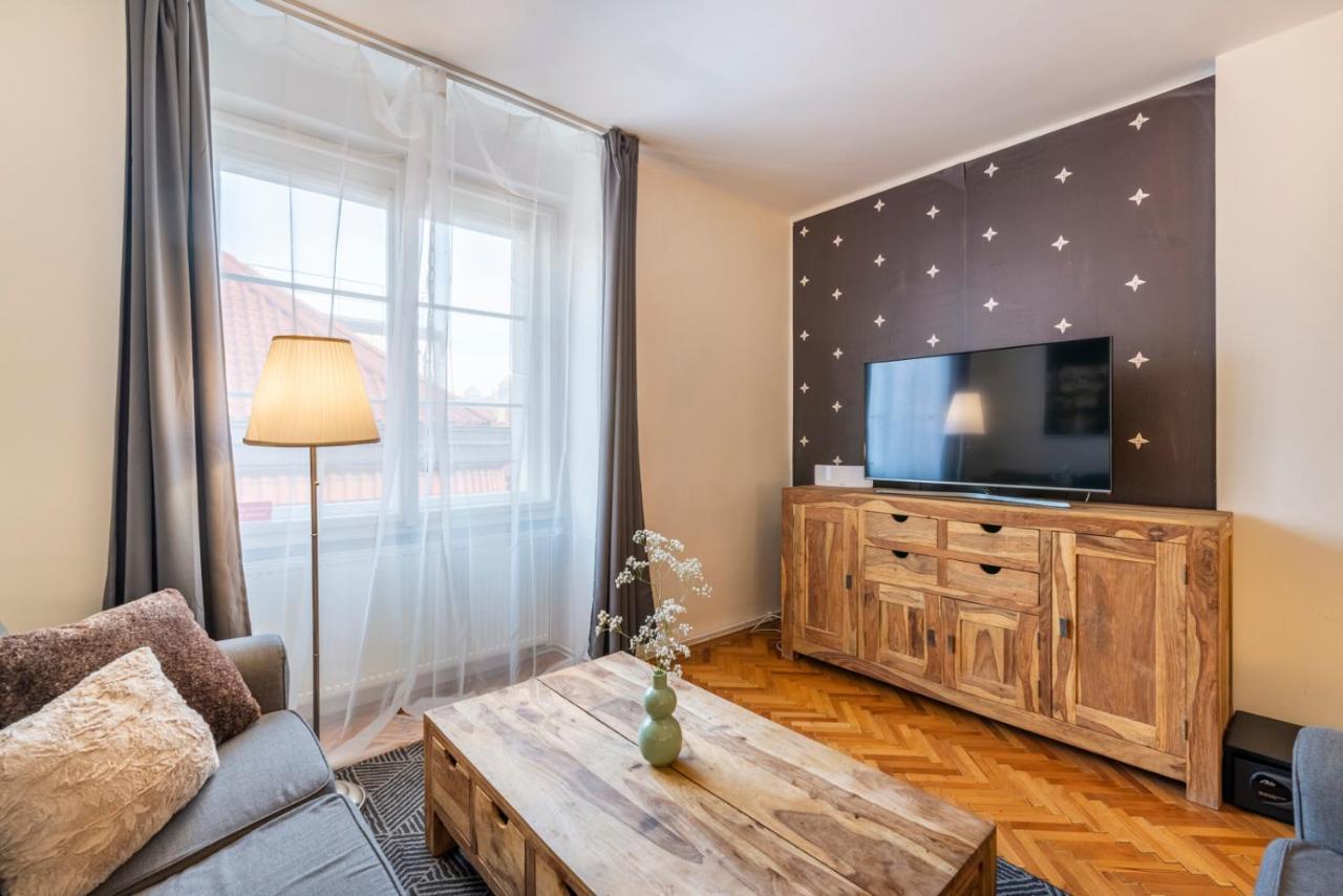 Templova - Old Town Apartments Praha Bagian luar foto