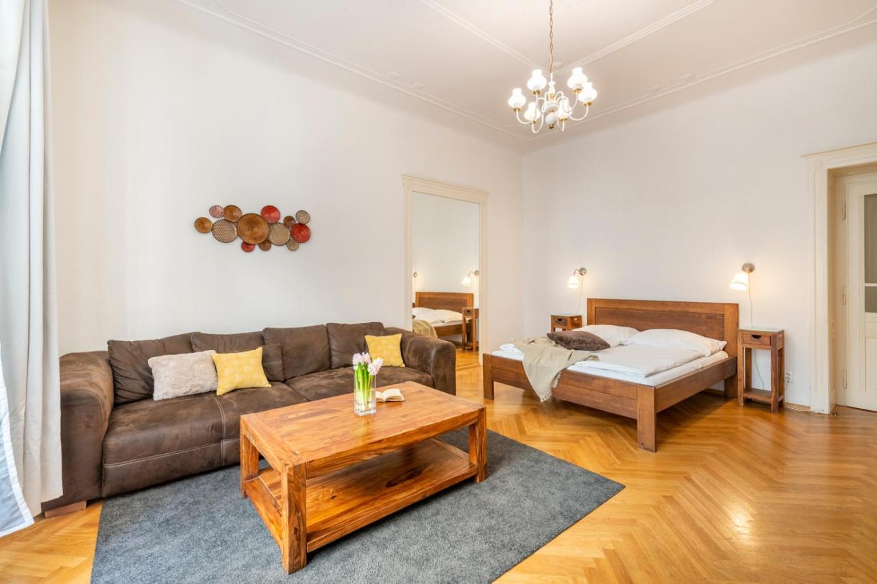 Templova - Old Town Apartments Praha Bagian luar foto